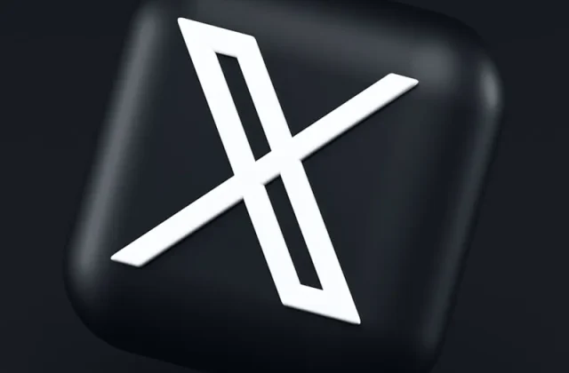 Logo sociální sítě X na černém pozadí